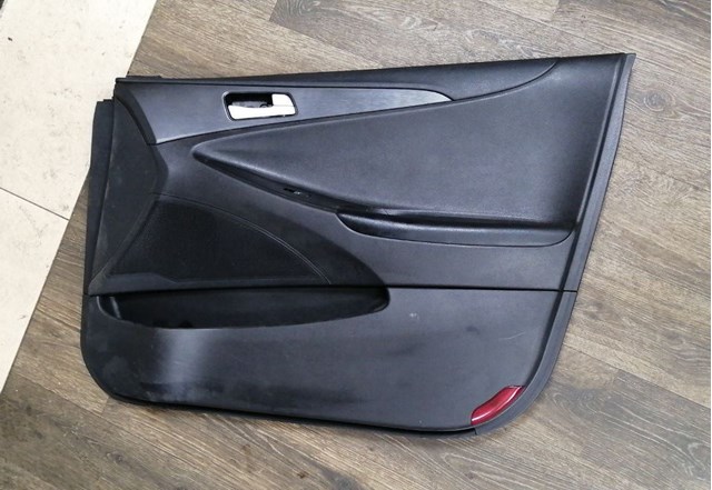 Оббивка передніх дверей 823023S040RY HYUNDAI