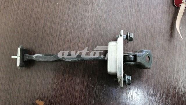 Обмежувач відкриття дверей, задній 824304EA0A NISSAN