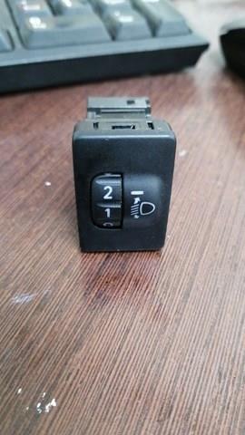 Кнопка коректора фар 8415252070 TOYOTA