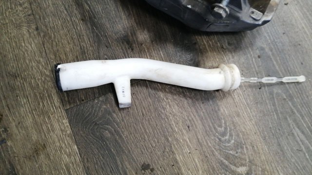 Горловина бачка омивача 853010K010 TOYOTA