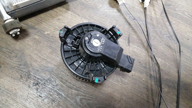Моторчик пічки 8710302470 TOYOTA