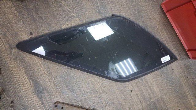 Скло багажного відсіку, ліве 878103E030 HYUNDAI