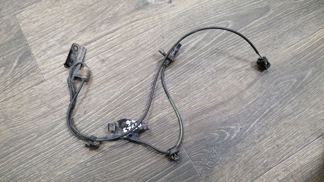 Датчик АБС (ABS) передній, правий 8954242060 TOYOTA