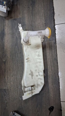 Помпа омивача 8973143500 ISUZU