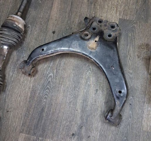 Поперечний важіль 8979458441 ISUZU