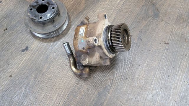 Помпа ГПК 897946164 ISUZU