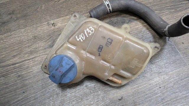 Бачок системи охолодження, розширювальний 8D0121403J VAG