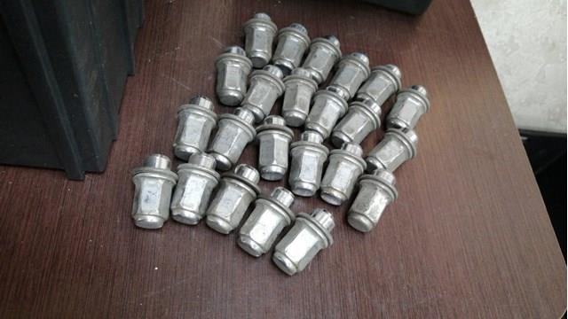 Гайка кріплення колеса 9094201109 TOYOTA