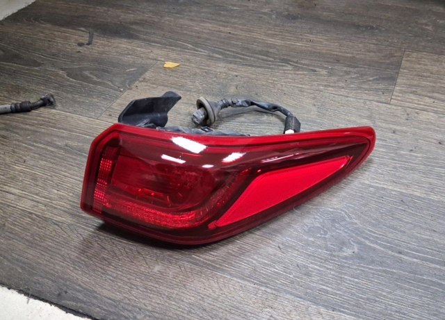 Стоп задній 92402J9000 HYUNDAI