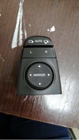 Блок управління дзеркалами заднього виду 93530D9000 HYUNDAI