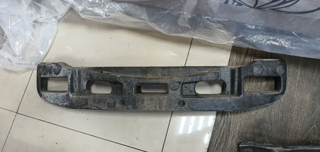 Наповнювач бампера переднього 95213171 GM