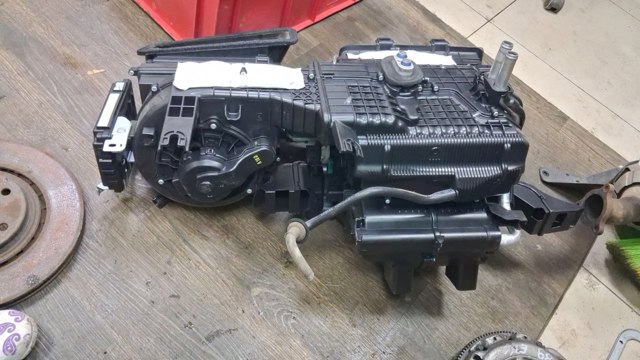 Радіатор опалювача салону 97139J9000 HYUNDAI