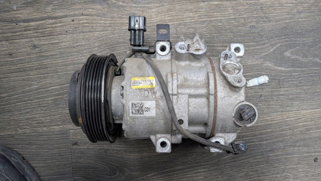Компресор кондиціонера 97701J9000 HYUNDAI