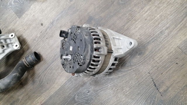 Генератор автомобільний A0009063322 MERCEDES