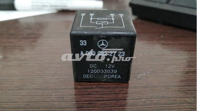 Блок управління вентилятором A0009822723 MERCEDES