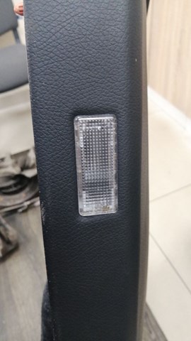 Лампочка освітлення салону A0028201401 MERCEDES