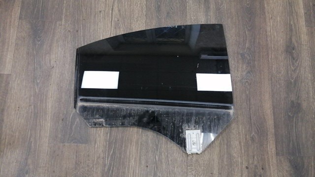 Скло заднє праве A1177350410 MERCEDES