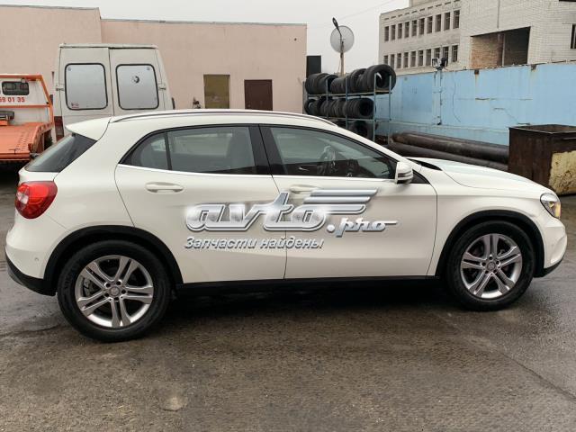 Скло кутове дверей задніх A1567300218 MERCEDES