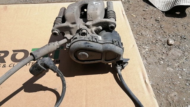 Двигун приводу гальмівного супорту заднього стоянкової системи A1729060200 MERCEDES
