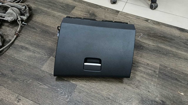 Ящик для предметів догляду A17668000919H68 MERCEDES