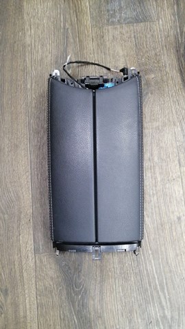 Кришка підлокітника A20568088049H15 MERCEDES
