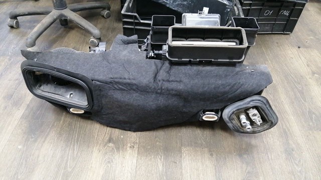 Випаровувач кондиціонера Mercedes E