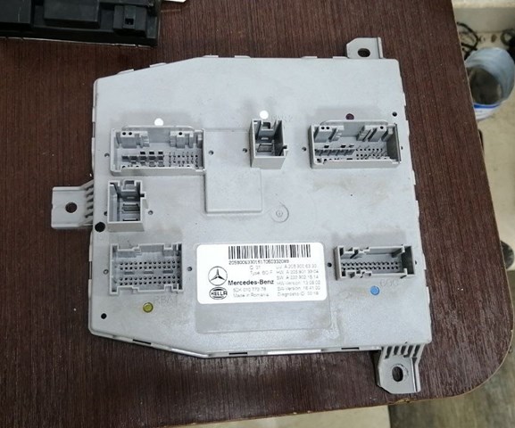 Блок керування сигналами SAM A2059006330 MERCEDES