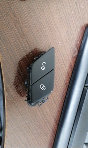 Вимикач центрального замка A2059055251 MERCEDES