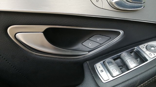 Кнопка центрального замка A20590552519107 MERCEDES