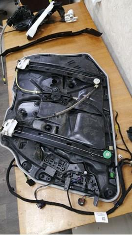 Привід ліфта передній A2227201302 MERCEDES