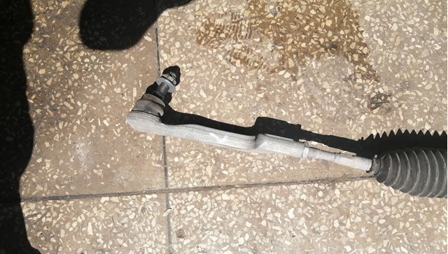 Рульовий наконечник A2463301700 MERCEDES