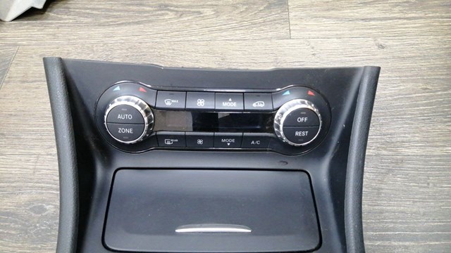 Апаратура регулювання контролю кондиціонування повітря A2469002408 MERCEDES