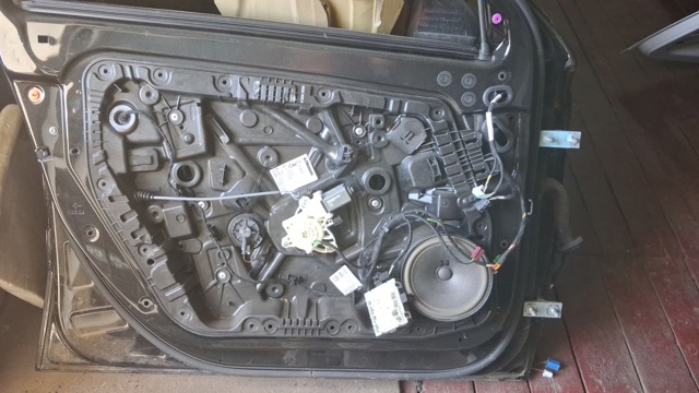 Динамік передньої двері A2478201402 MERCEDES