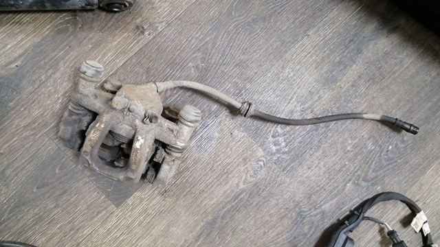 Супорт гальмівний задній правий A4474200783 MERCEDES