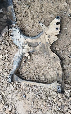 Передня балка A4476200288 MERCEDES
