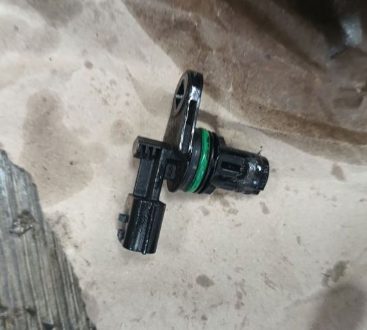 Датчик положення розподільного валу A6269051100 MERCEDES