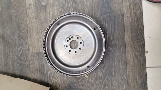 Маховик двигуна A6510300812 MERCEDES