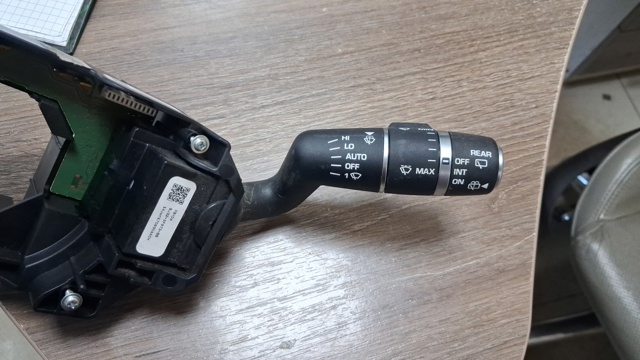 Перемикач підрульовий, правий BJ323F973BB LAND ROVER