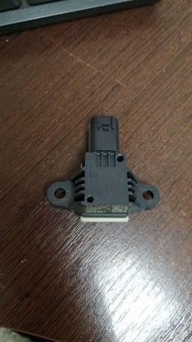 Датчик AIRBAG передній CK5214C676AA LAND ROVER