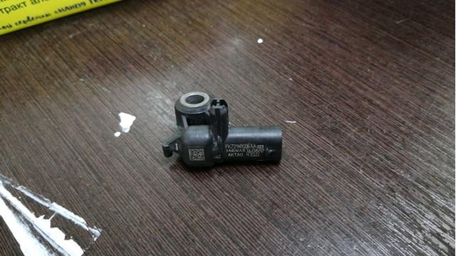 Датчик Ейрбег передній FK7214B006AA LAND ROVER