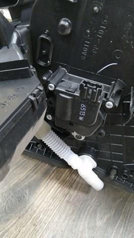 Двигун заслінки печі KD4761A60 MAZDA
