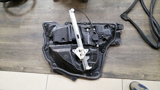 Механізм склопідіймача двері передньої, правої KD5358590 MAZDA