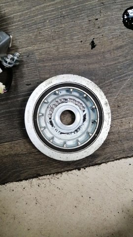 Шків колінчастого вала LR022091 LAND ROVER