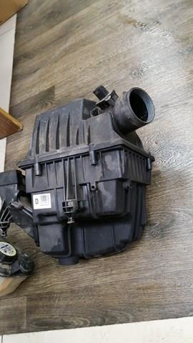 Фільтр повітряний LR024309 LAND ROVER