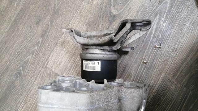 Права подушка двигуна LR024729 LAND ROVER