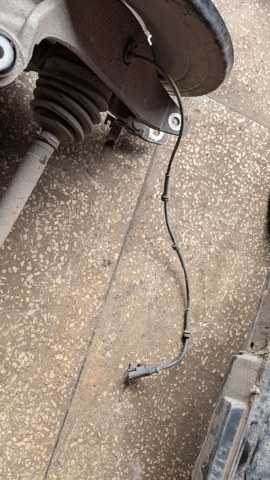 Датчик АБС (ABS) задній LR033457 LAND ROVER