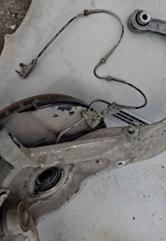Датчик АБС LR033461 LAND ROVER