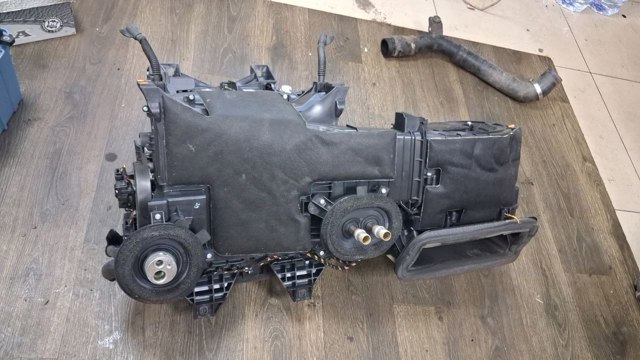 Радіатор пічки (обігрівача) Land Rover Range Rover 4