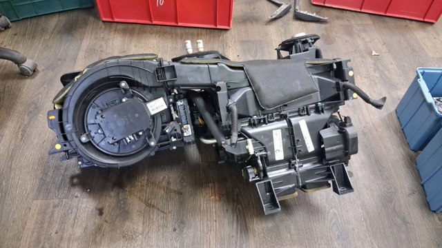 Електродвигуни (електродвигун обігрівача) або розетка причепа штепсельная Land Rover Range Rover IV