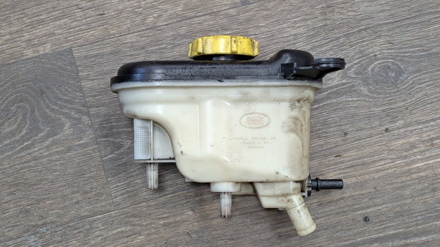 Бачок насоса ГПР LR048454 LAND ROVER